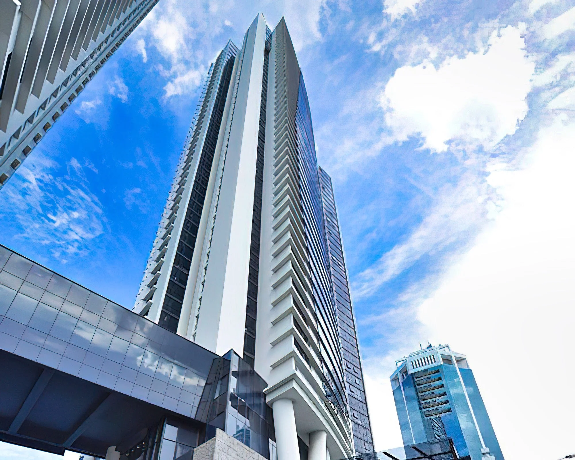 Mantra Circle On Cavill - Image 8