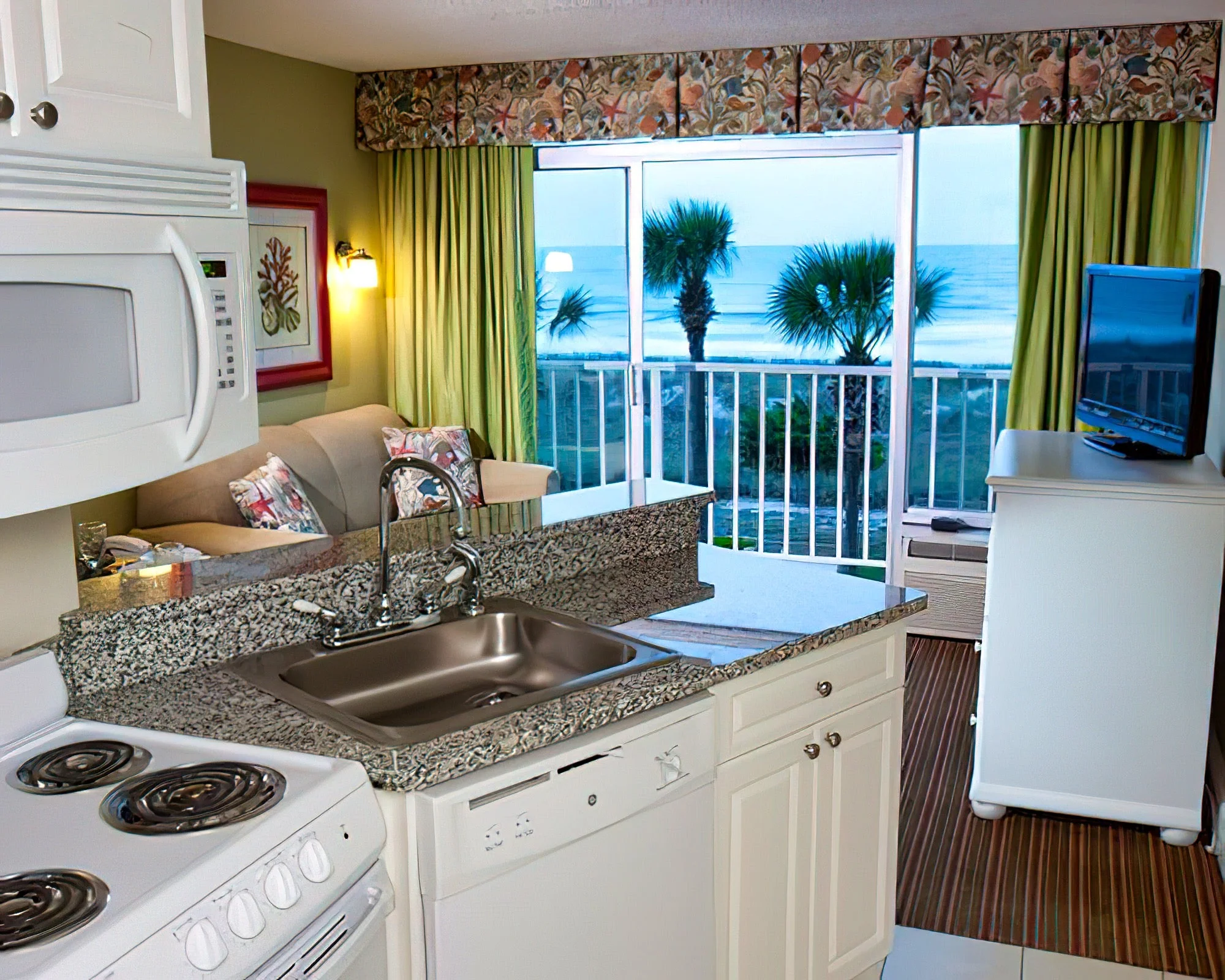 Maritime Beach Club - Image 17