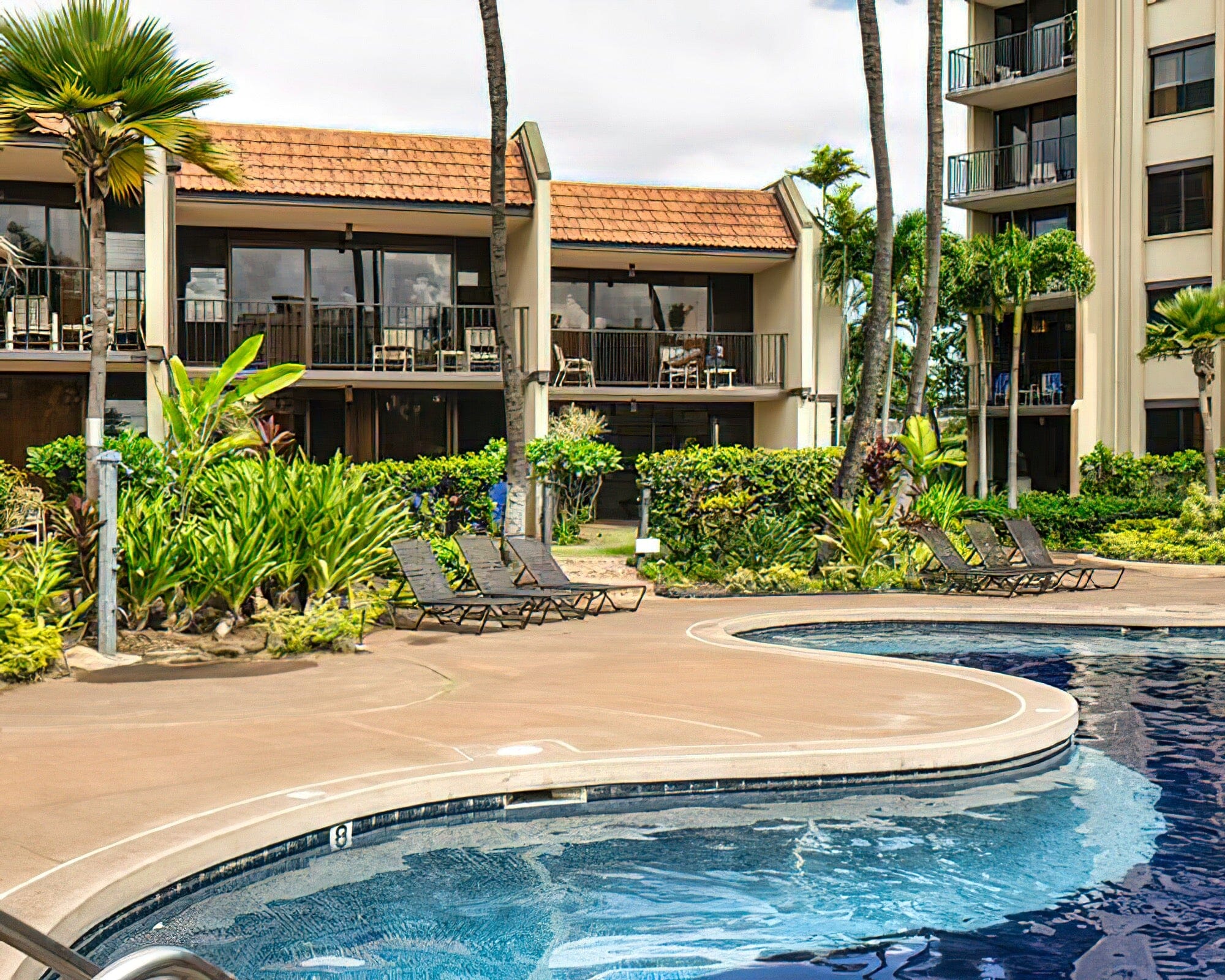 Maui Beach Vacation Club - Image 2