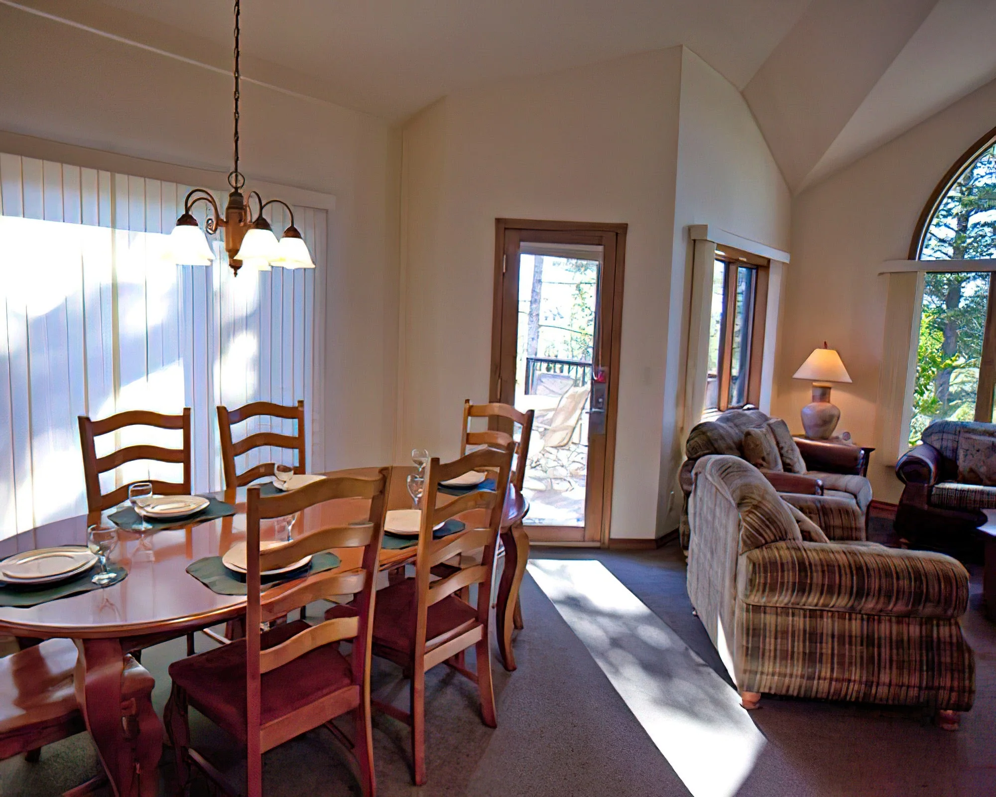 Nenastako Village at Meadow Lake - Image 10