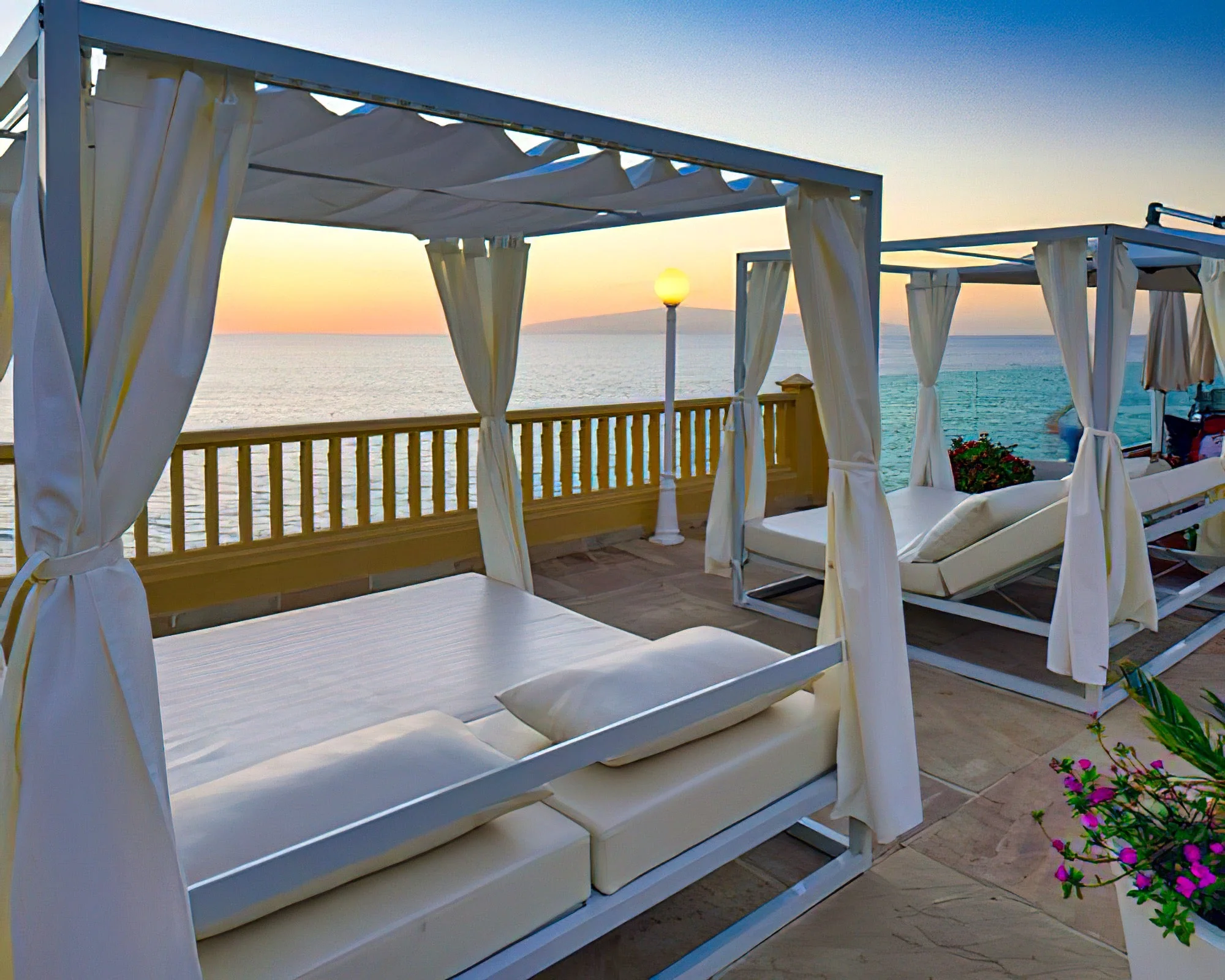 Pearly Grey Ocean Club - Image 3
