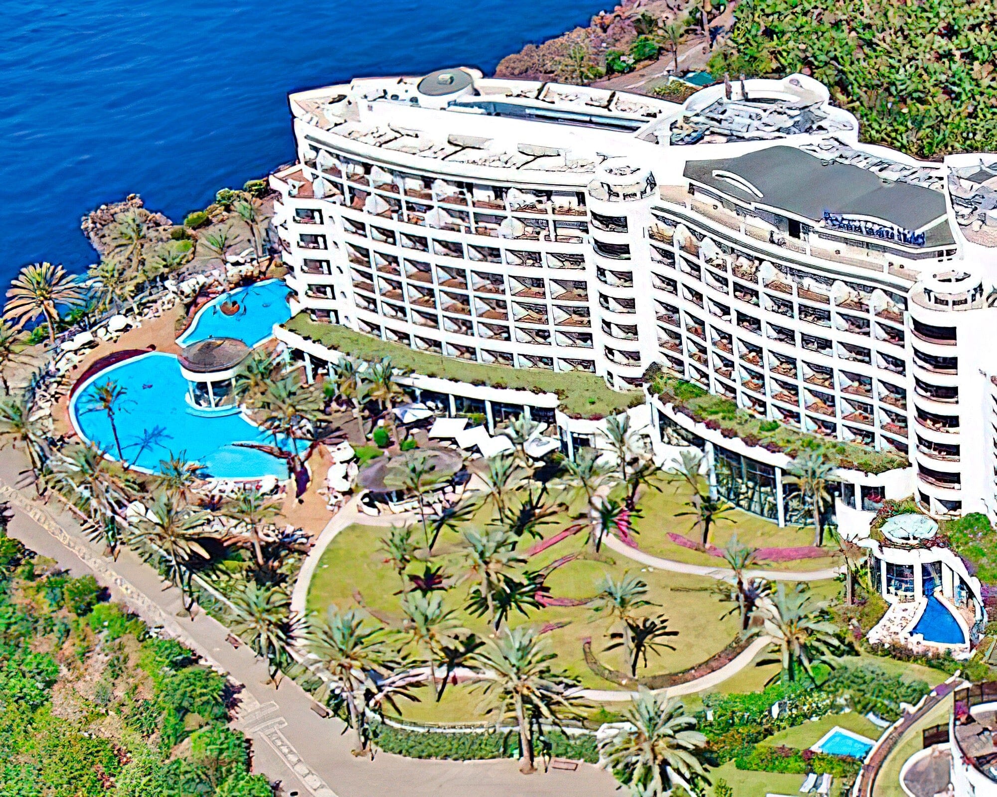 Pestana Grand Hotel - Image 3