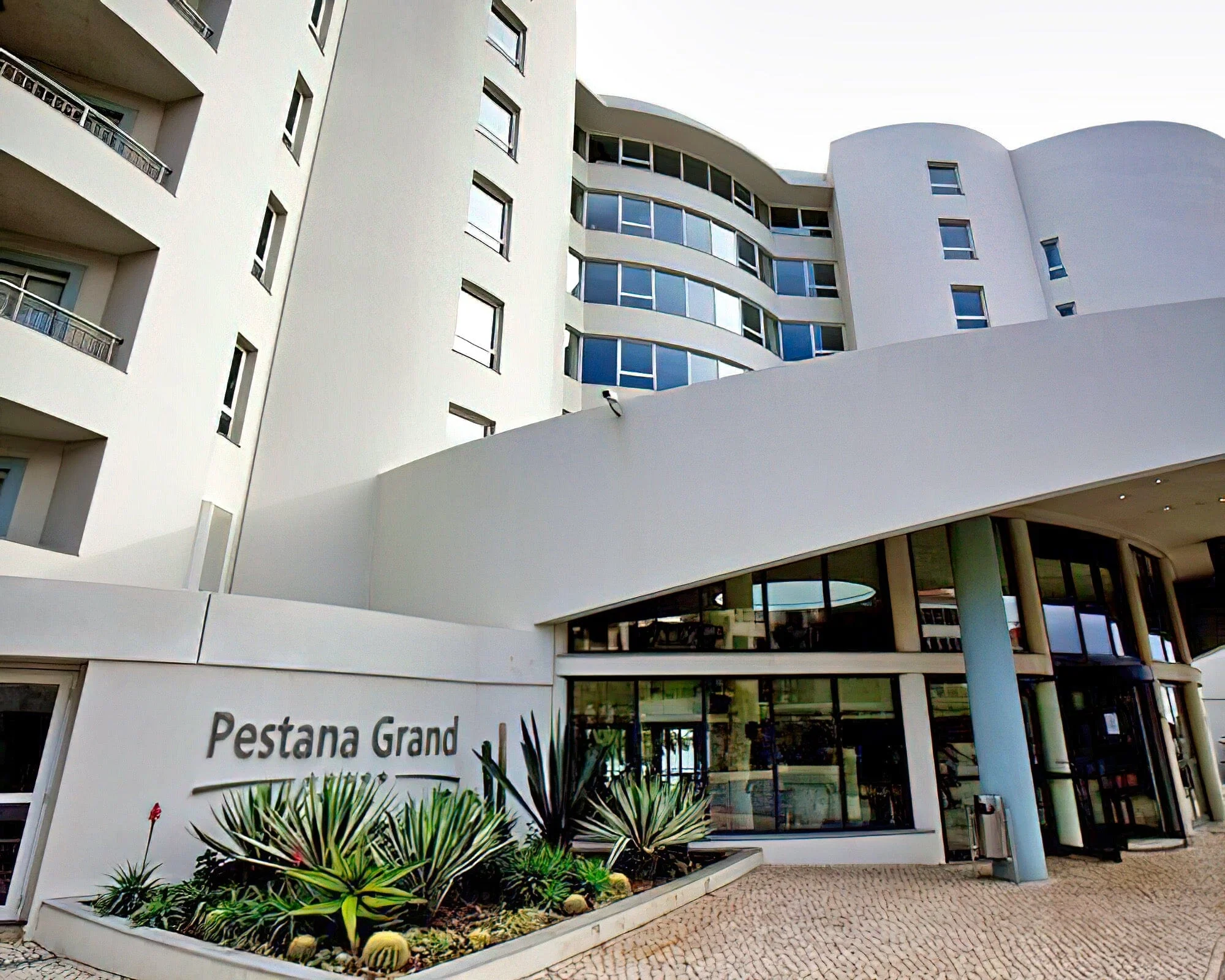 Pestana Grand Hotel - Image 9