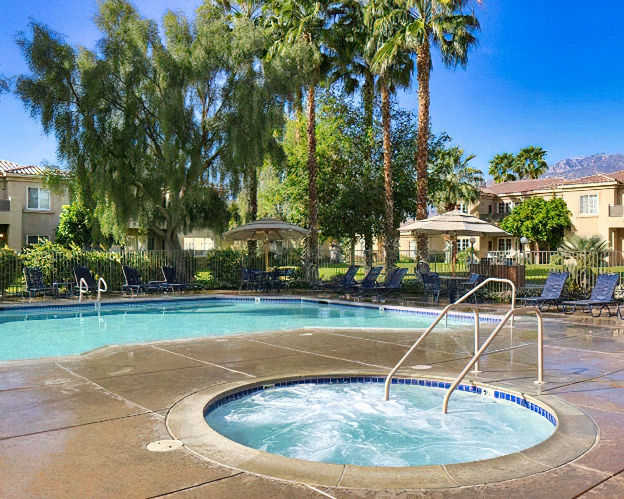 Raintree's Cimarron Golf Resort Palm Springs - Image 19