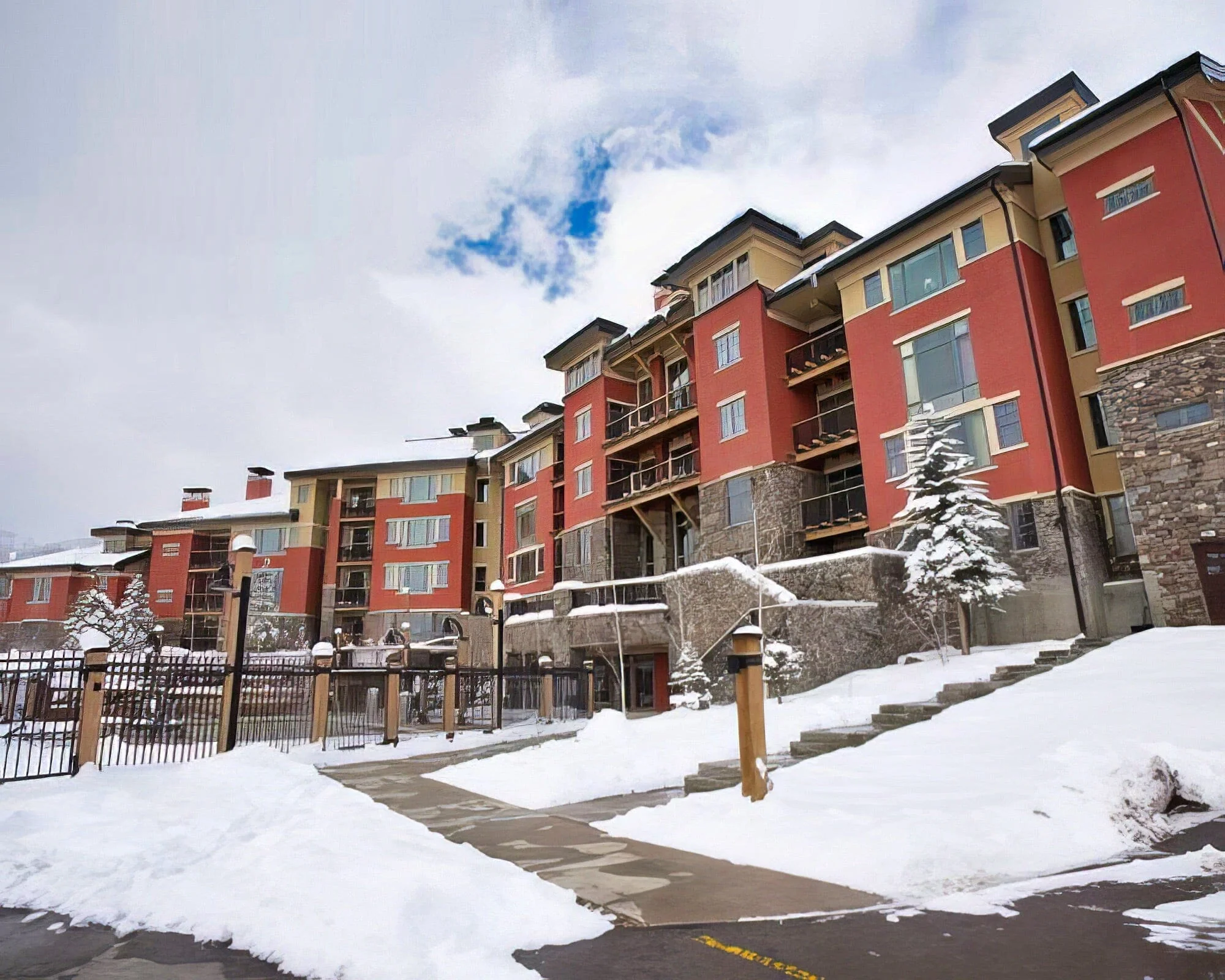 Raintree's The Miners Club Park City - Image 9