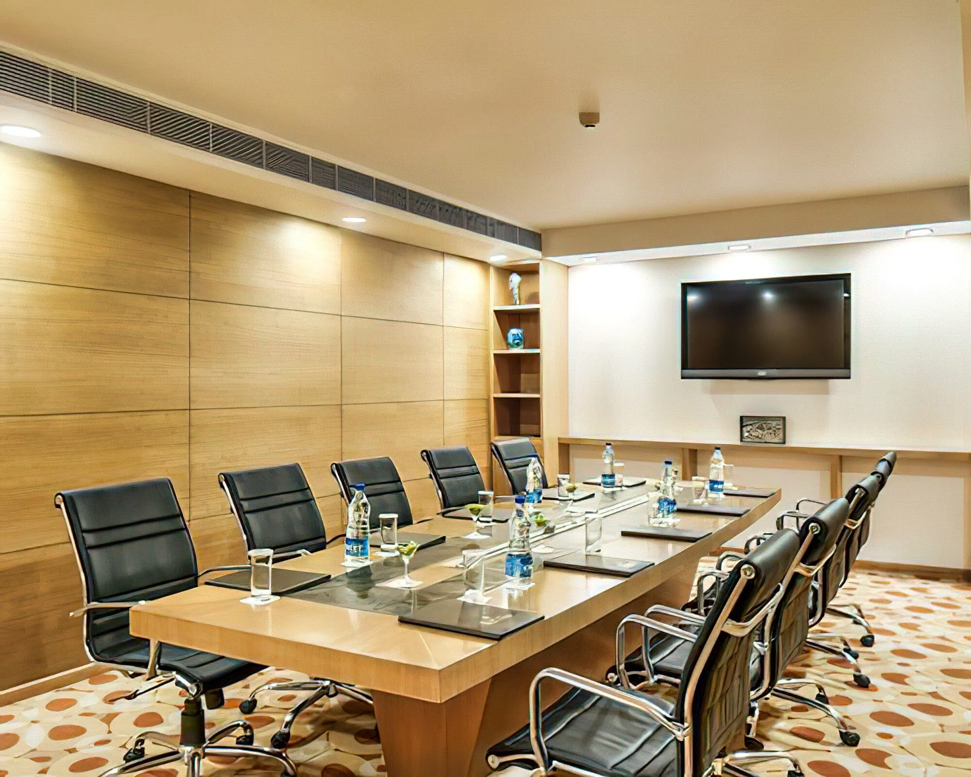Ramada by Wyndham Gurgaon Central - Image 11