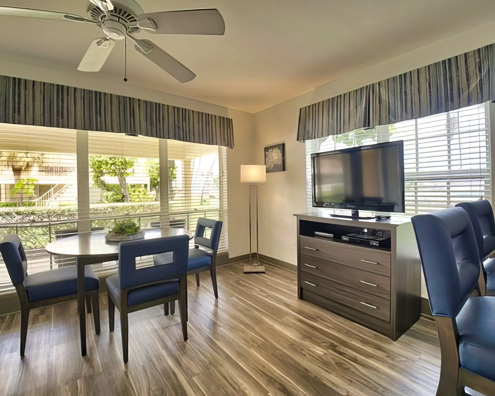 Dover House Resort - Image 10