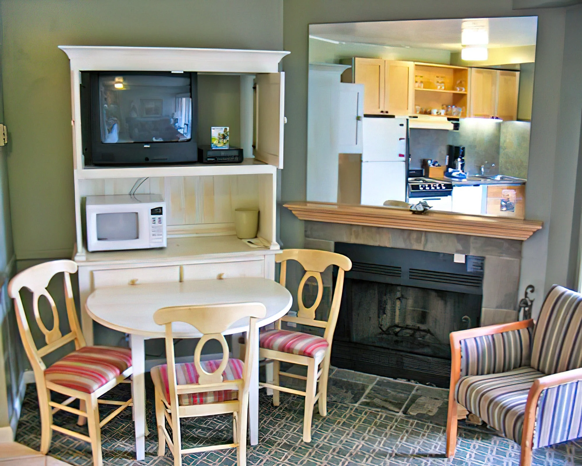 Sapphire Resorts @ Park Regency - Image 4