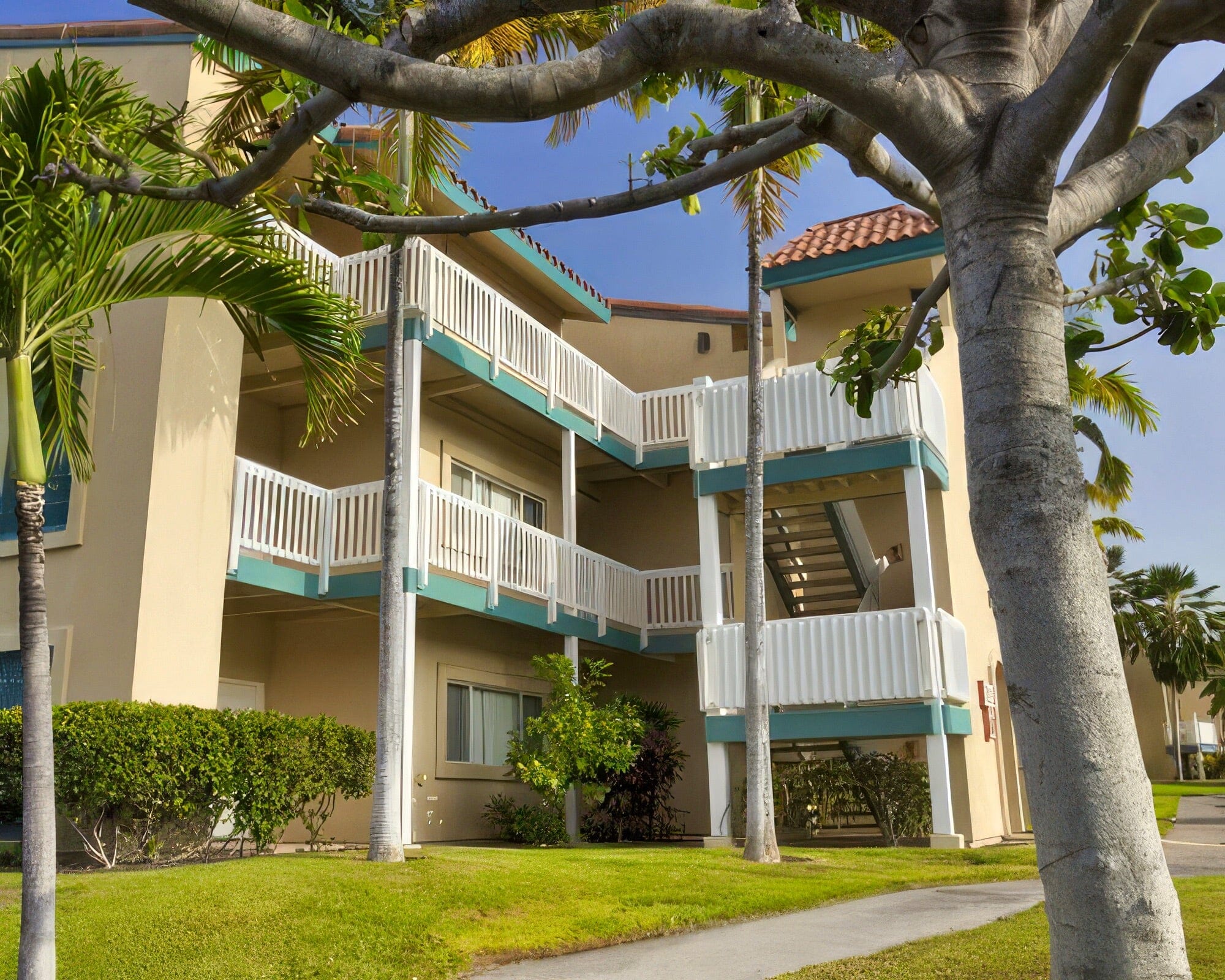 Shell Vacations Club at Kona Coast Resort - Image 10