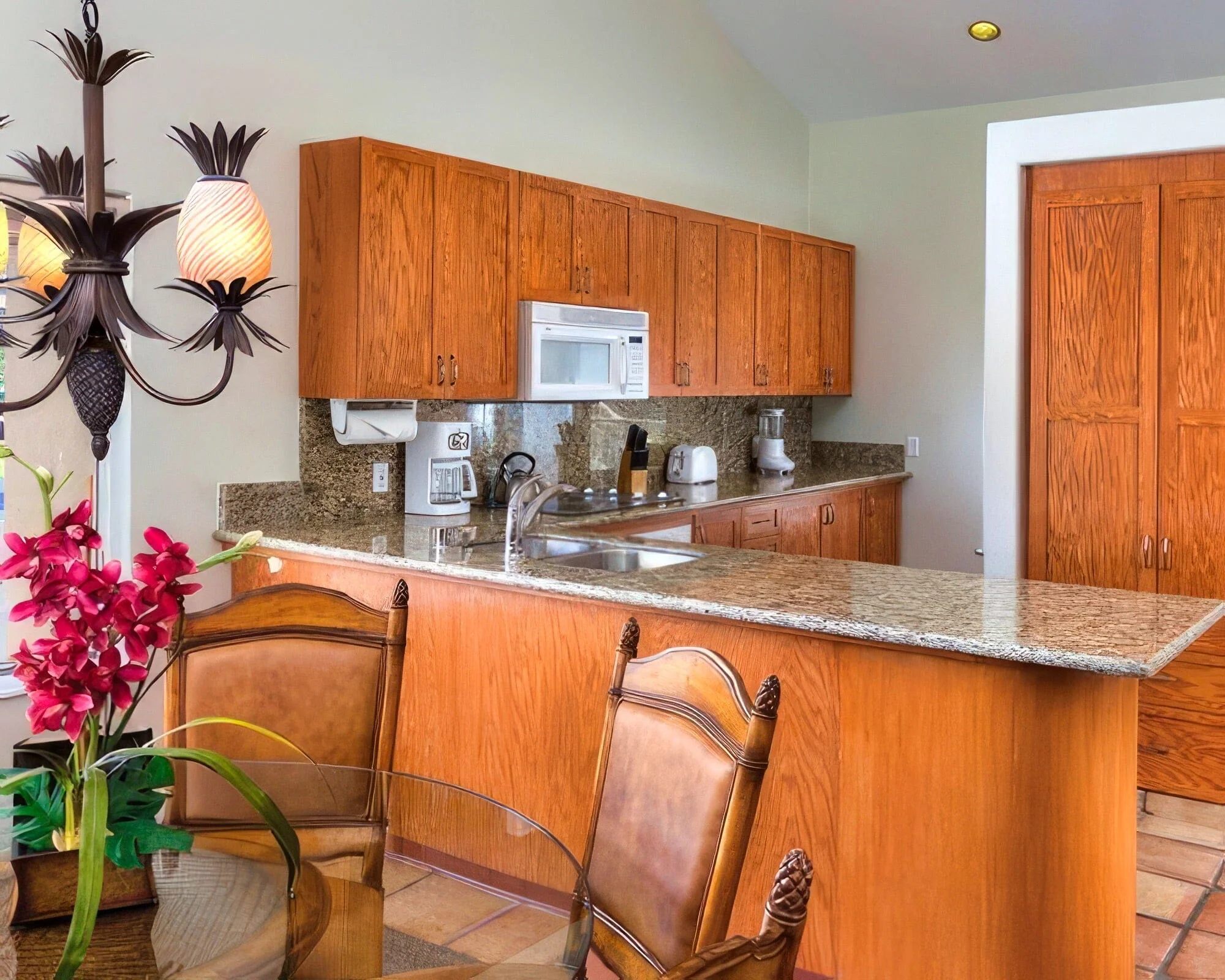 Shell Vacations Resort at Kona Coast Resort - Image 13
