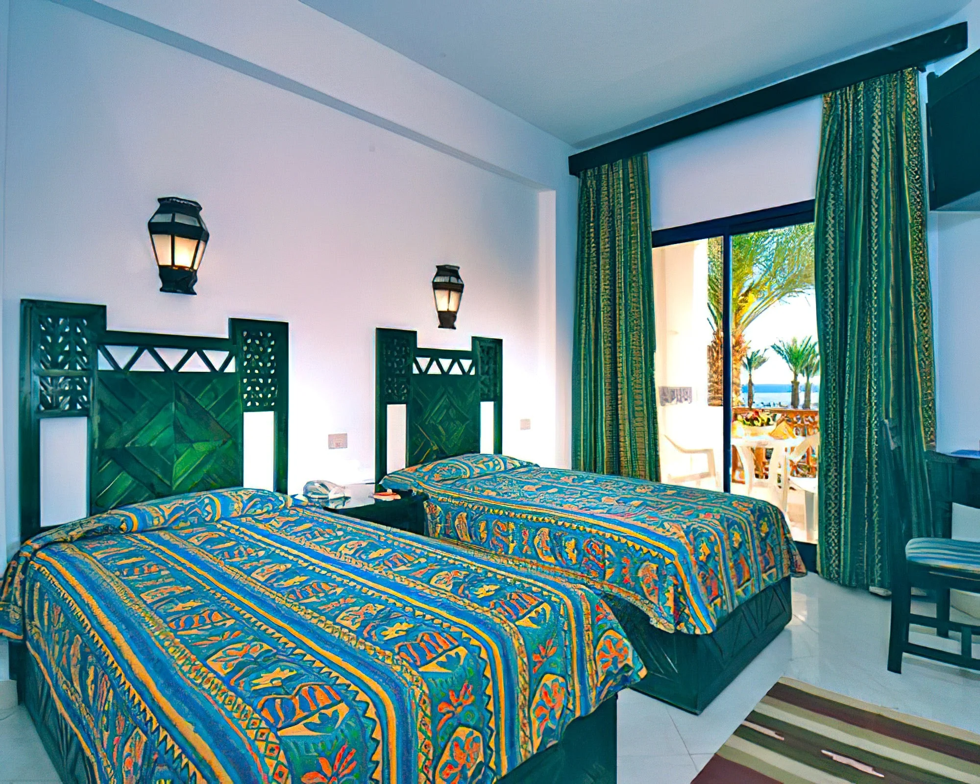 Shores Amphoras Resort - Image 5