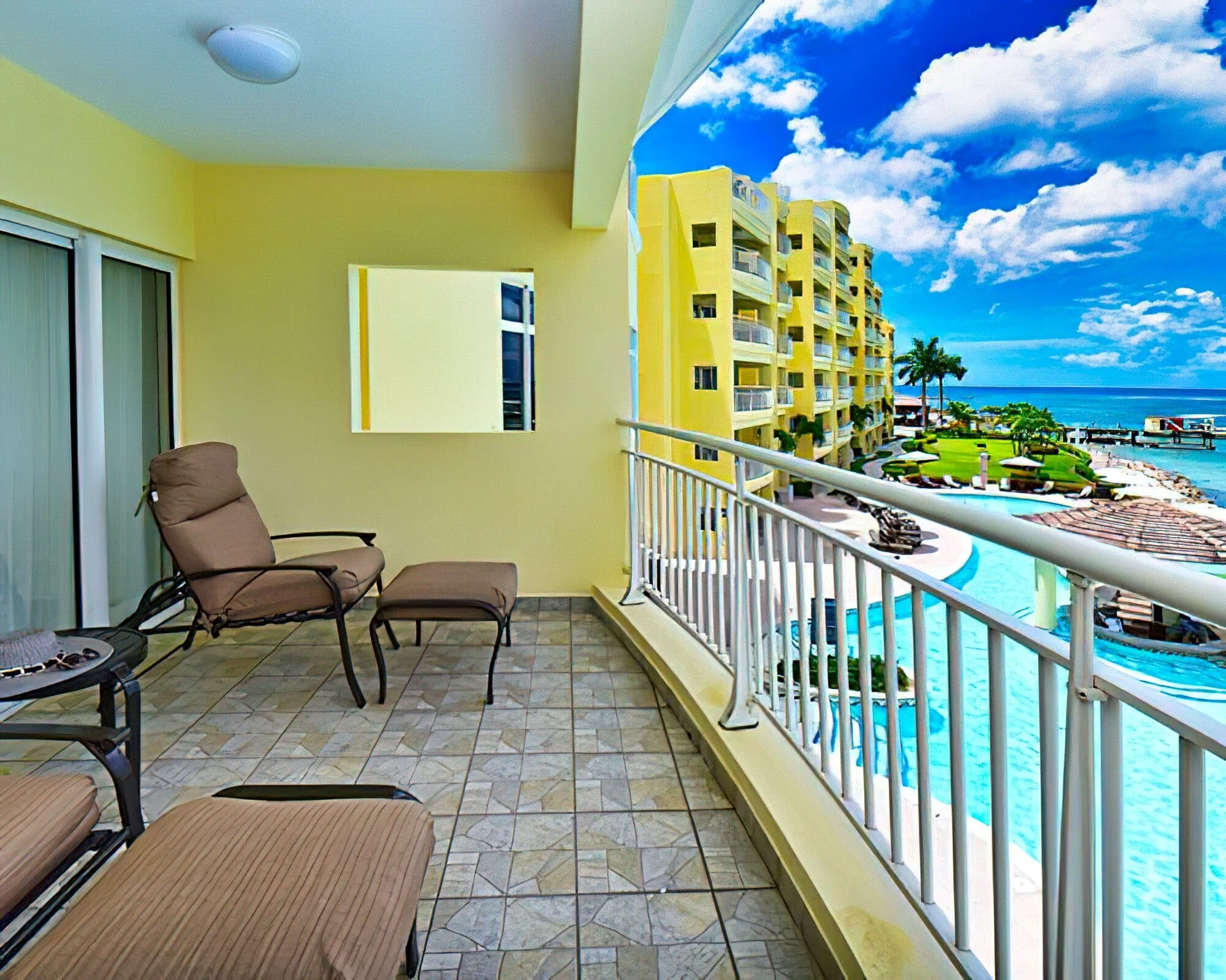 Simpson Bay Resort, Marina & SPA - Image 4