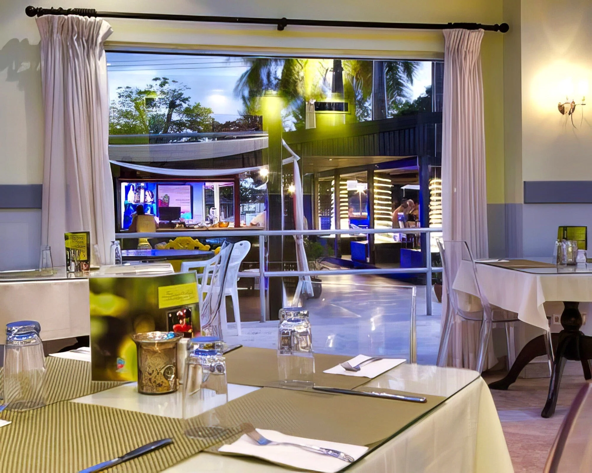 South Beach Hotel - Image 20