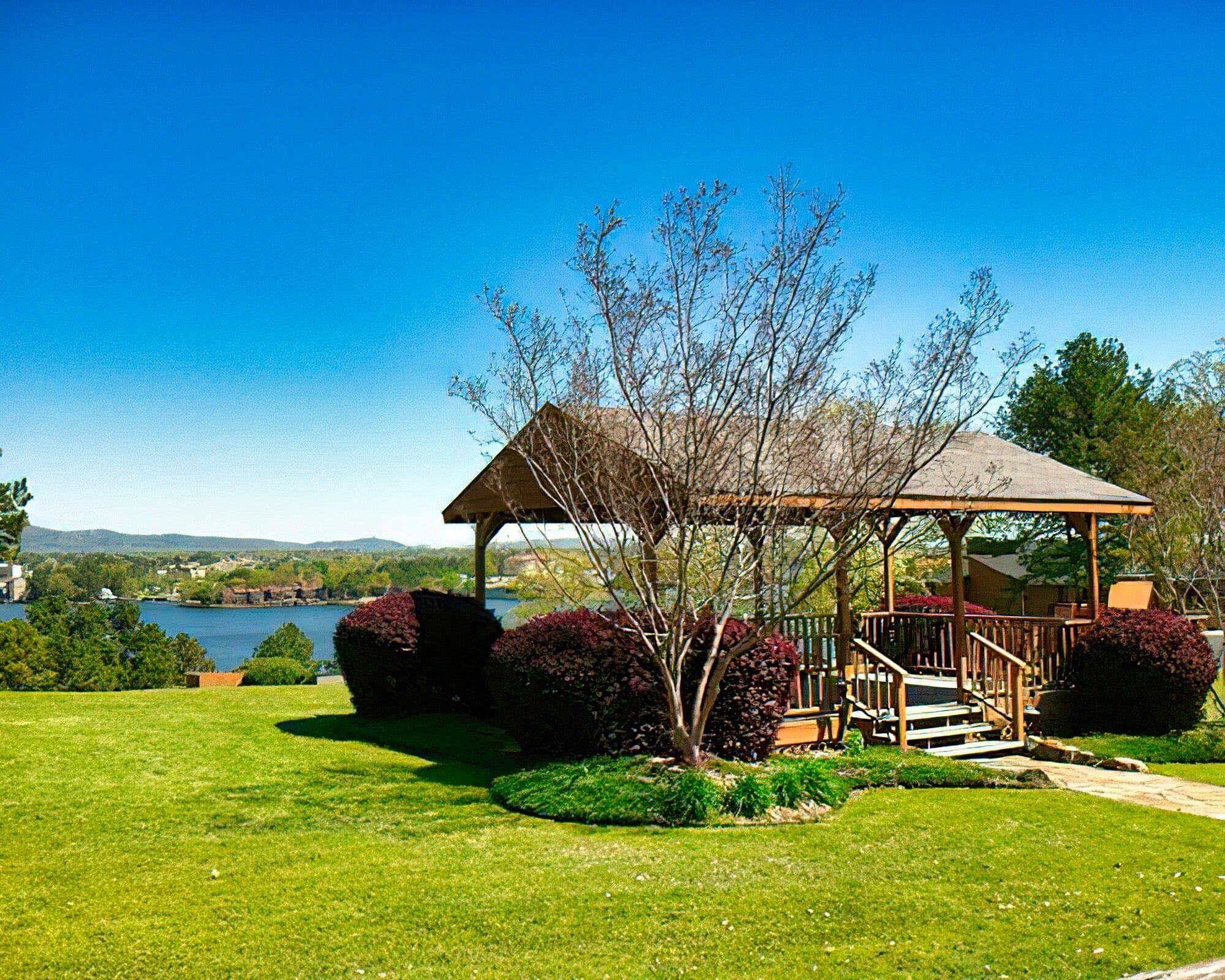 South Shore Lake Resort - Image 22