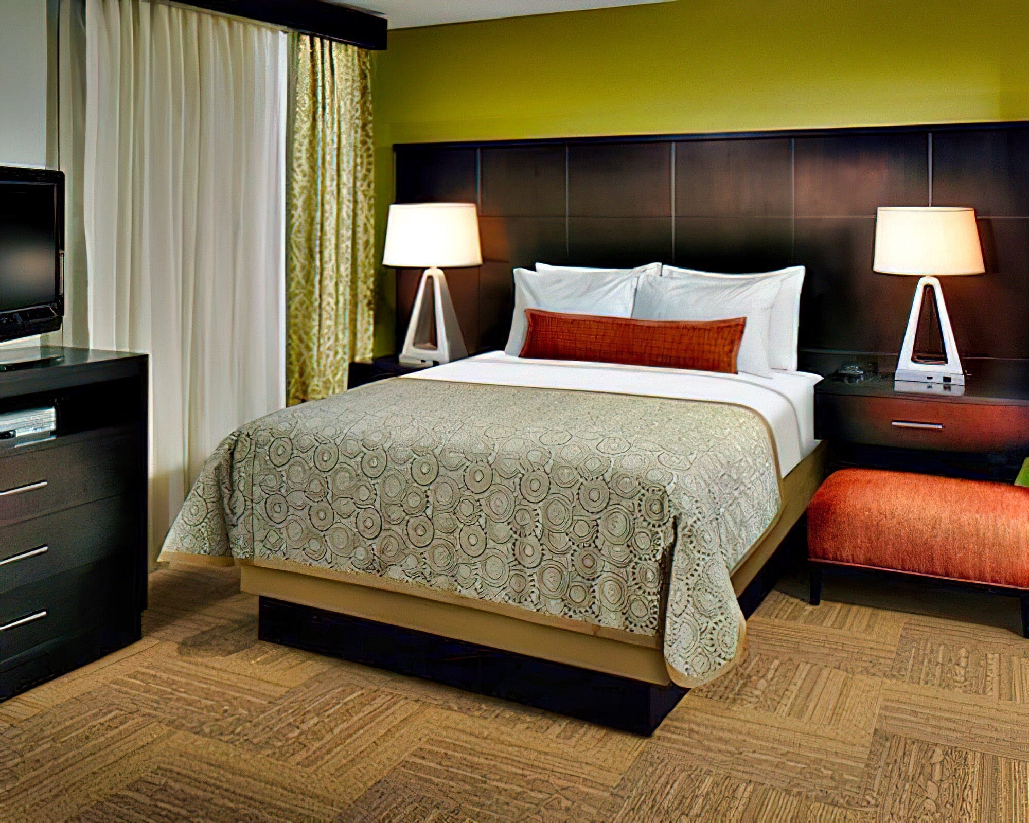 Staybridge Suites Naples Marco Island - Image 10