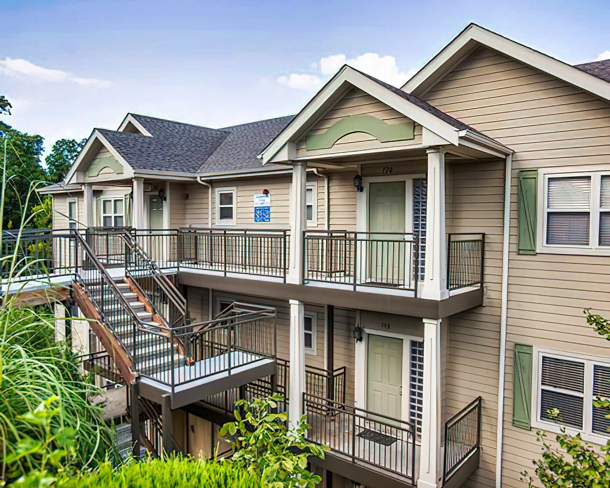 Stonebridge Village Condominiums - Image 8