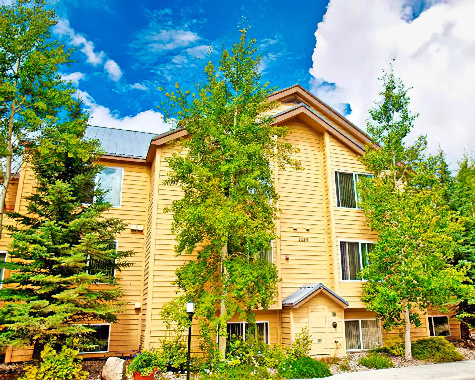Swan Mountain Resort - Image 20