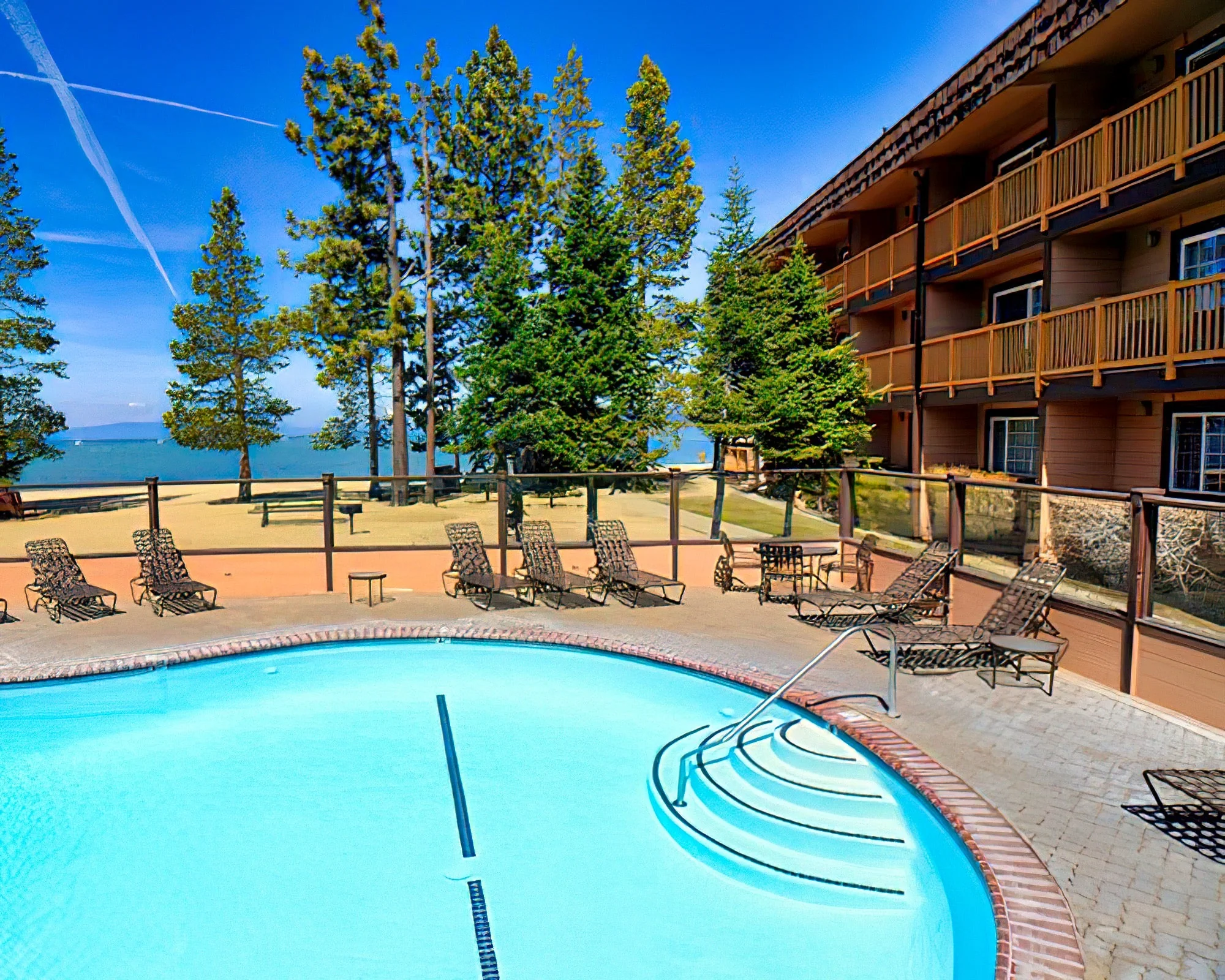 Tahoe Beach & Ski Club - Image 2