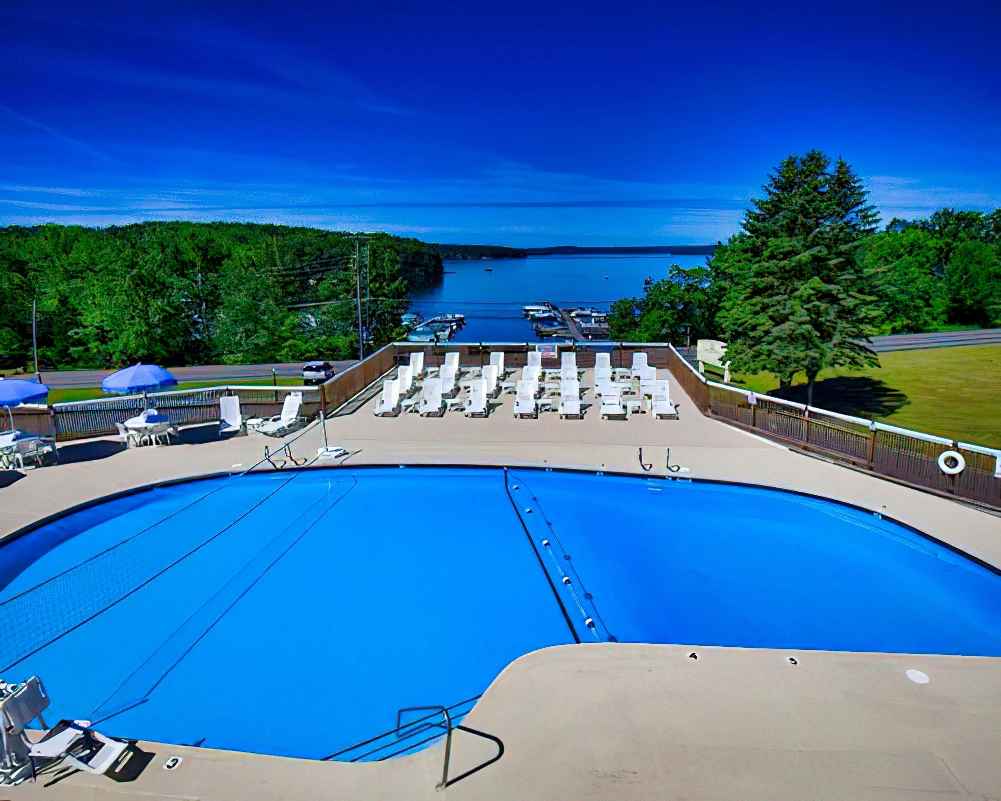 Tanglwood Resort - Image 2