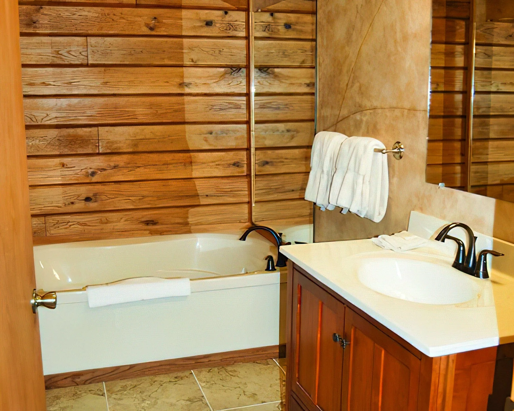 Crown Point Resort - Image 18