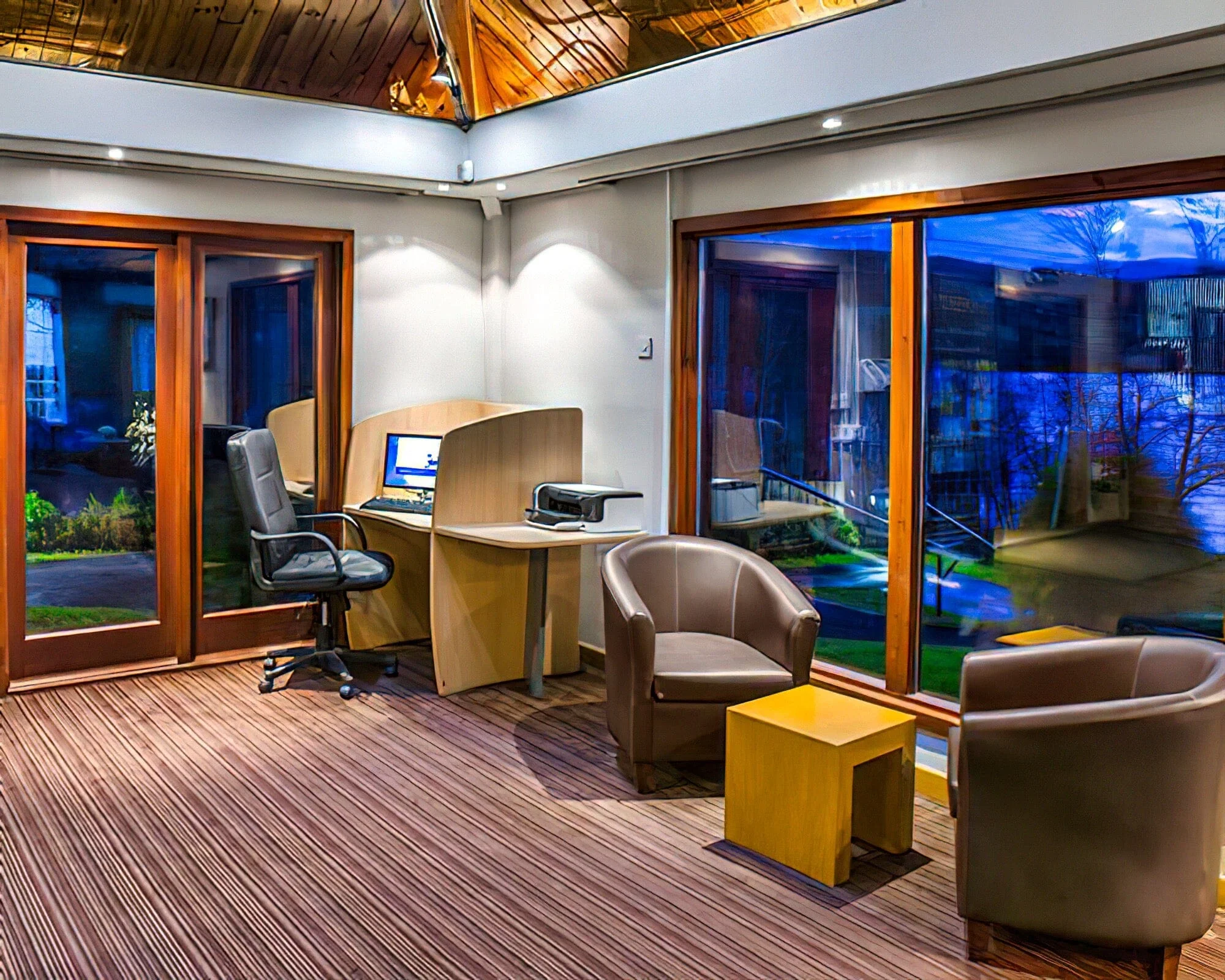 The Kenmore Club - Image 4