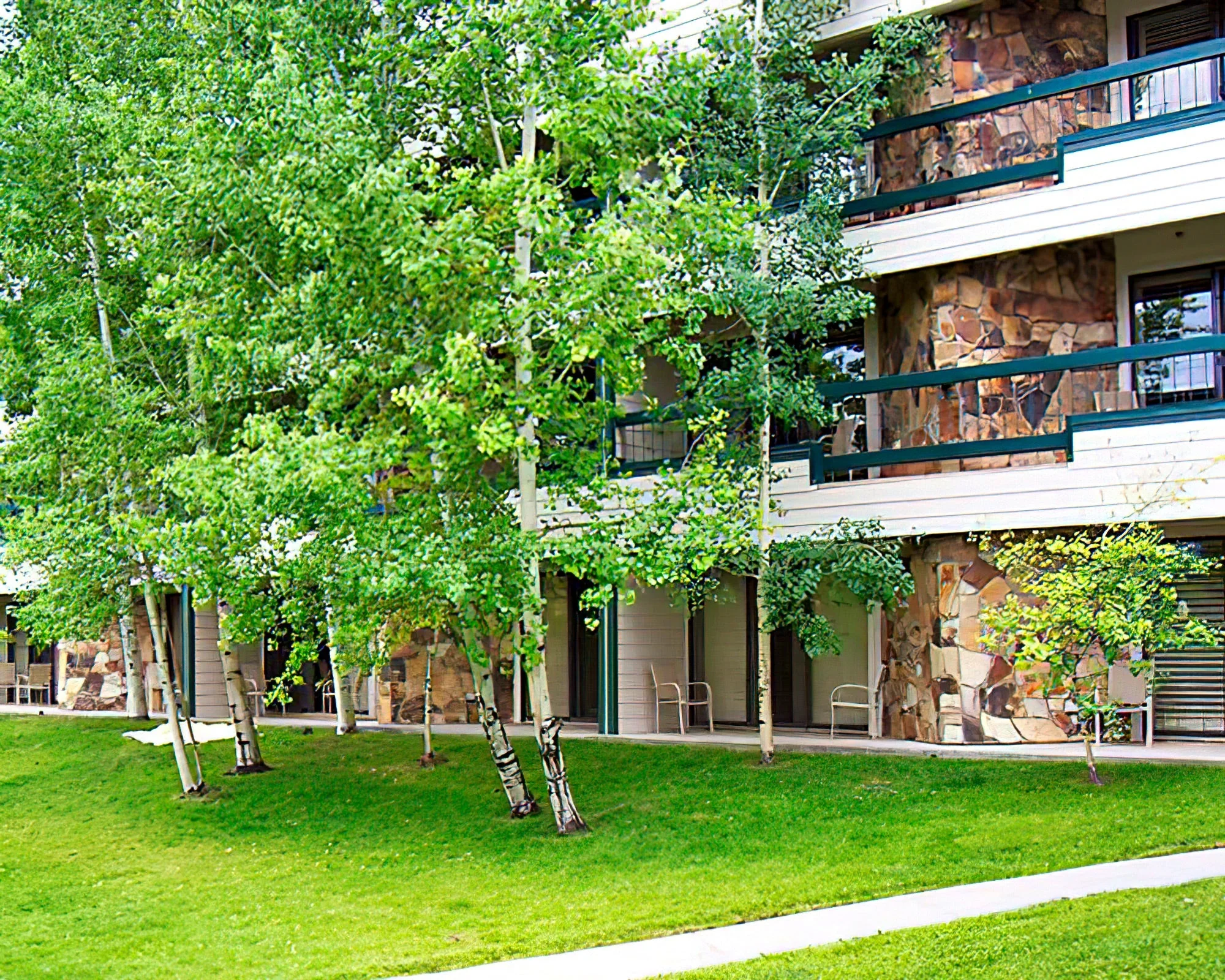 Park Regency Resort - Image 2