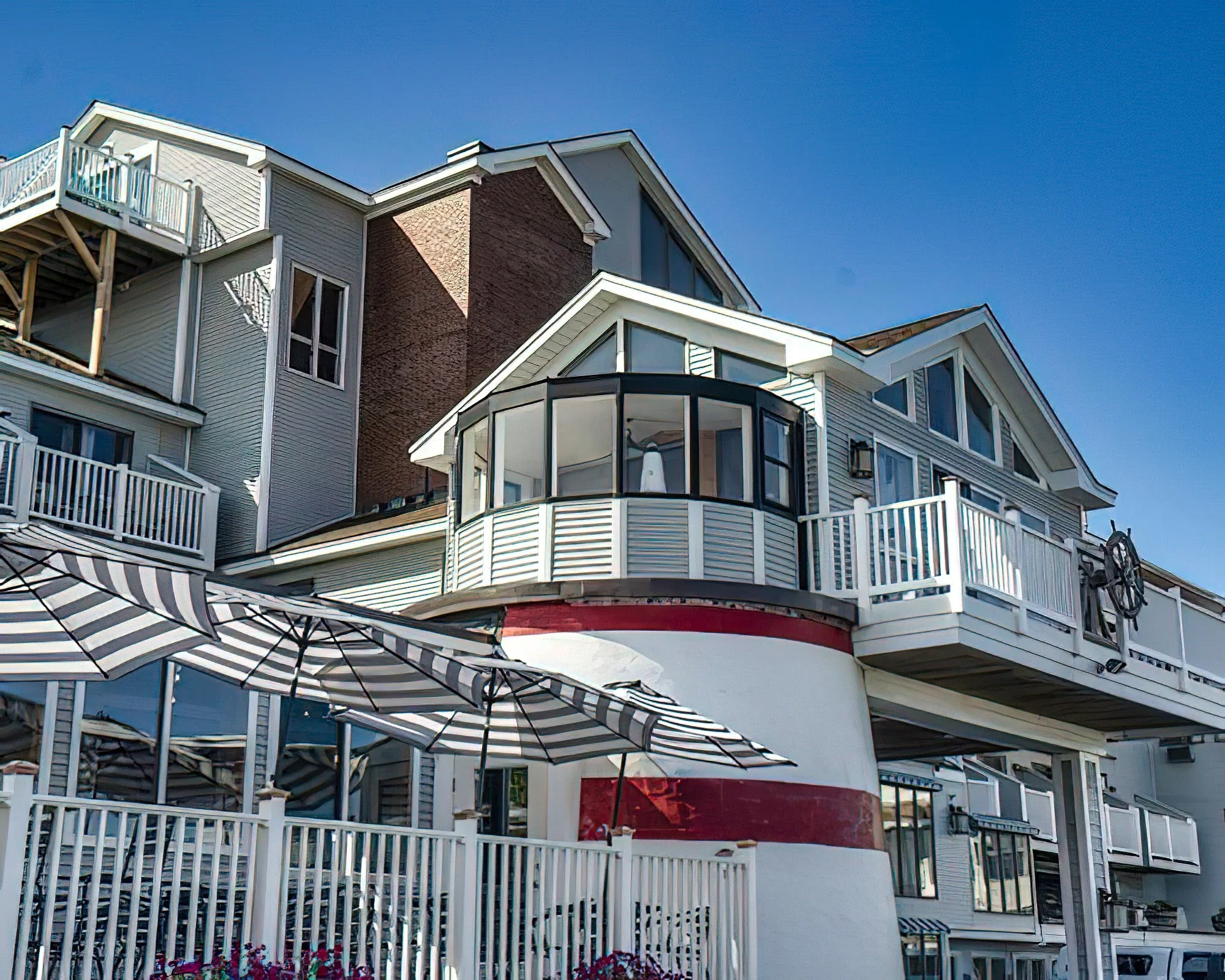 Trade Winds on the Bay - Image 2