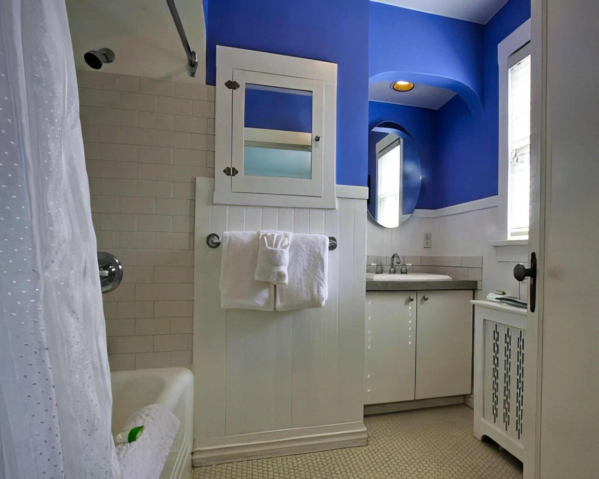Vacation Internationale Rosewood Inn - Image 5