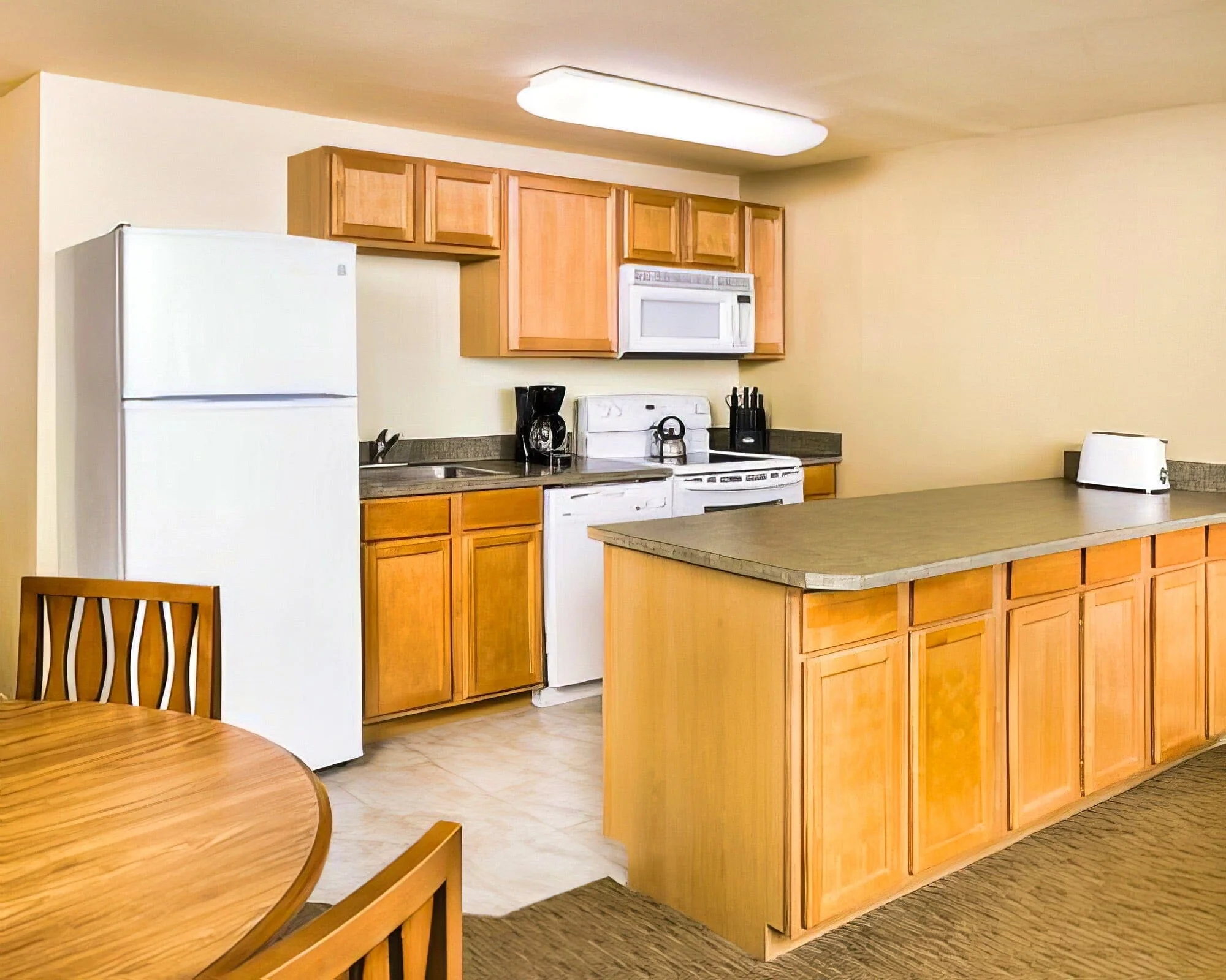 WorldMark Surfside Inn - Image 8