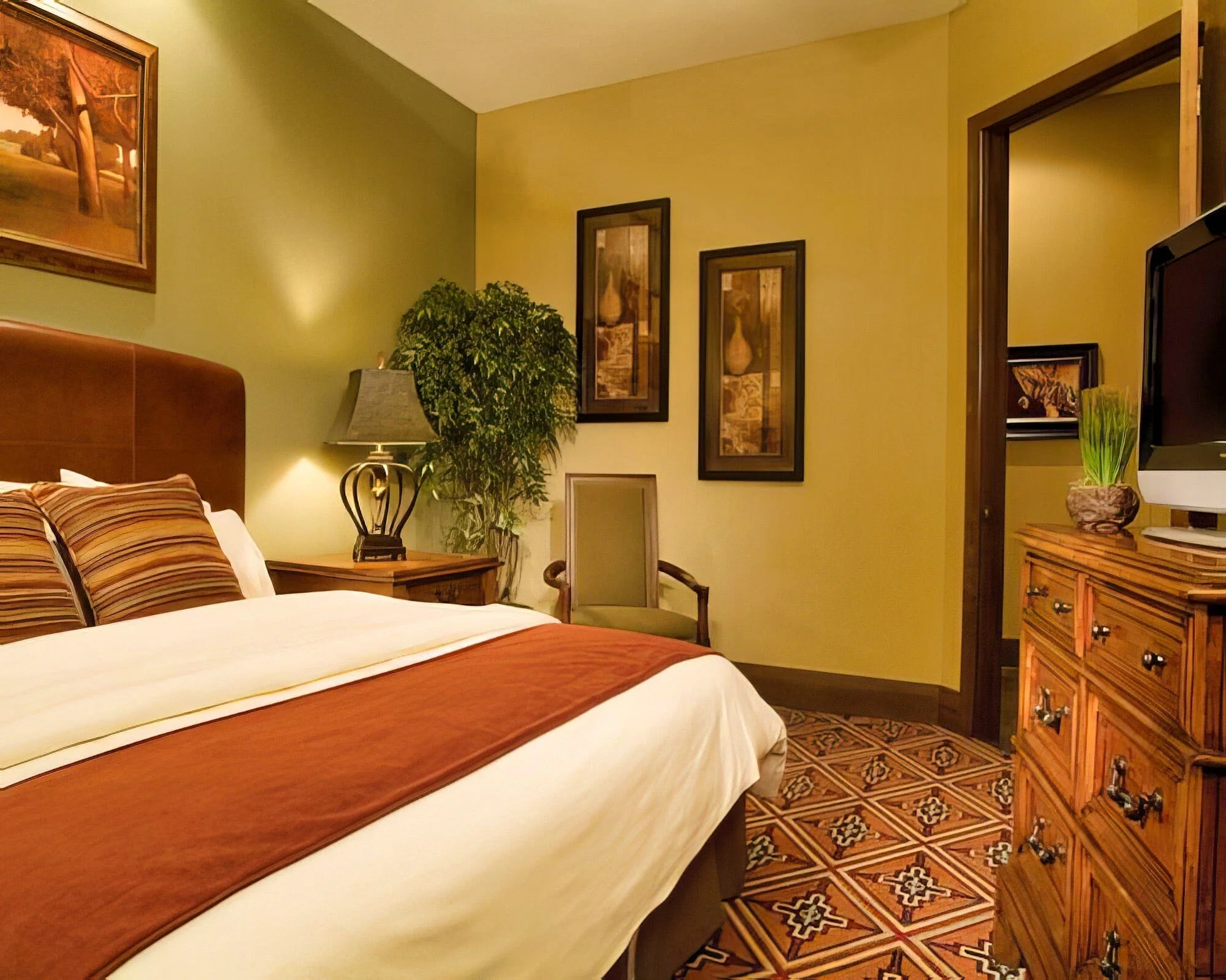 Wyndham Vacation Resorts At Glacier Canyon - Image 33