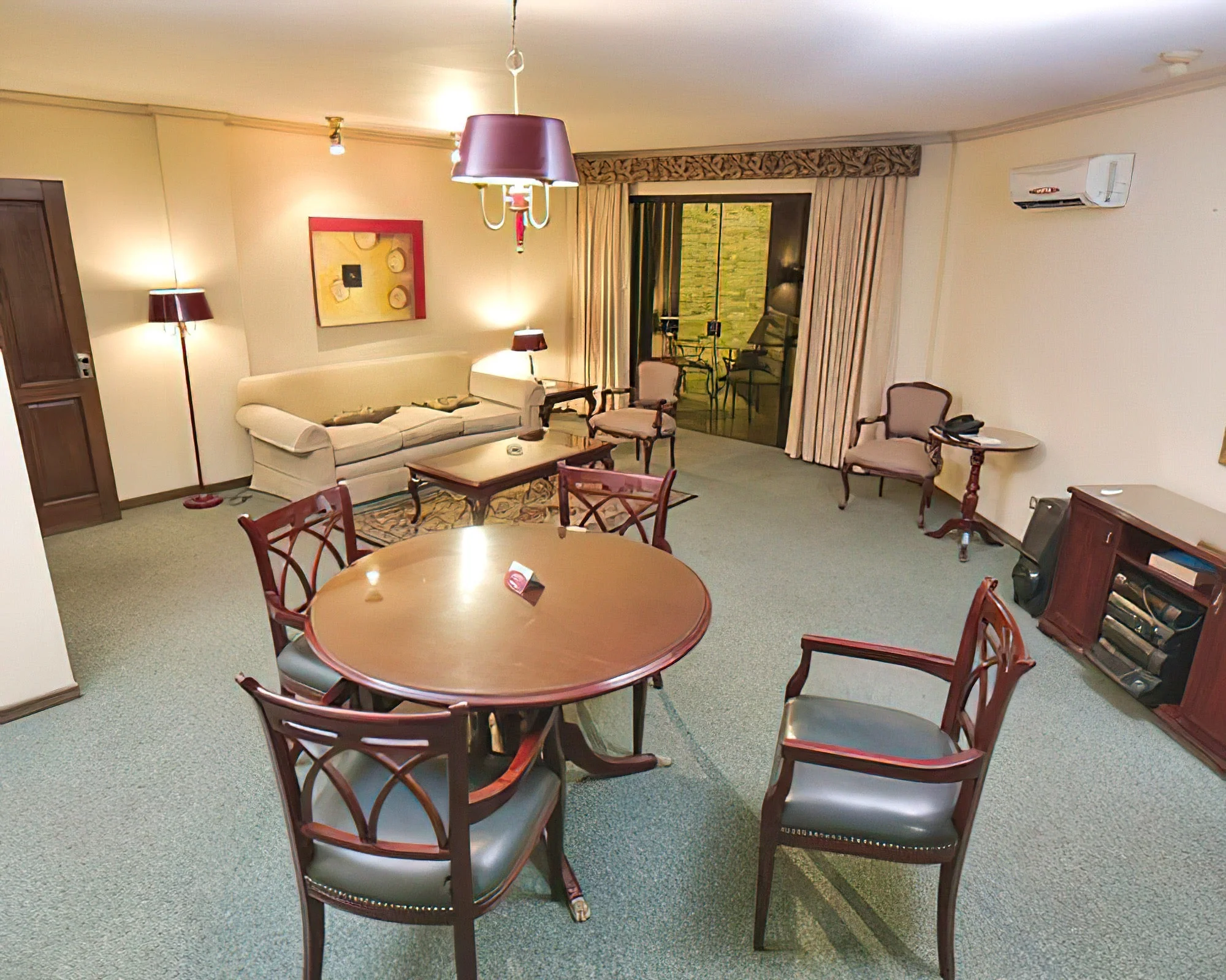 Yotaú All Suites Hotel - Image 11